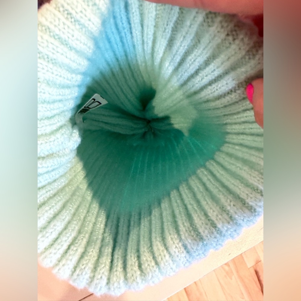 Broner - aqua beanie! NWT! - Picture 4 of 4